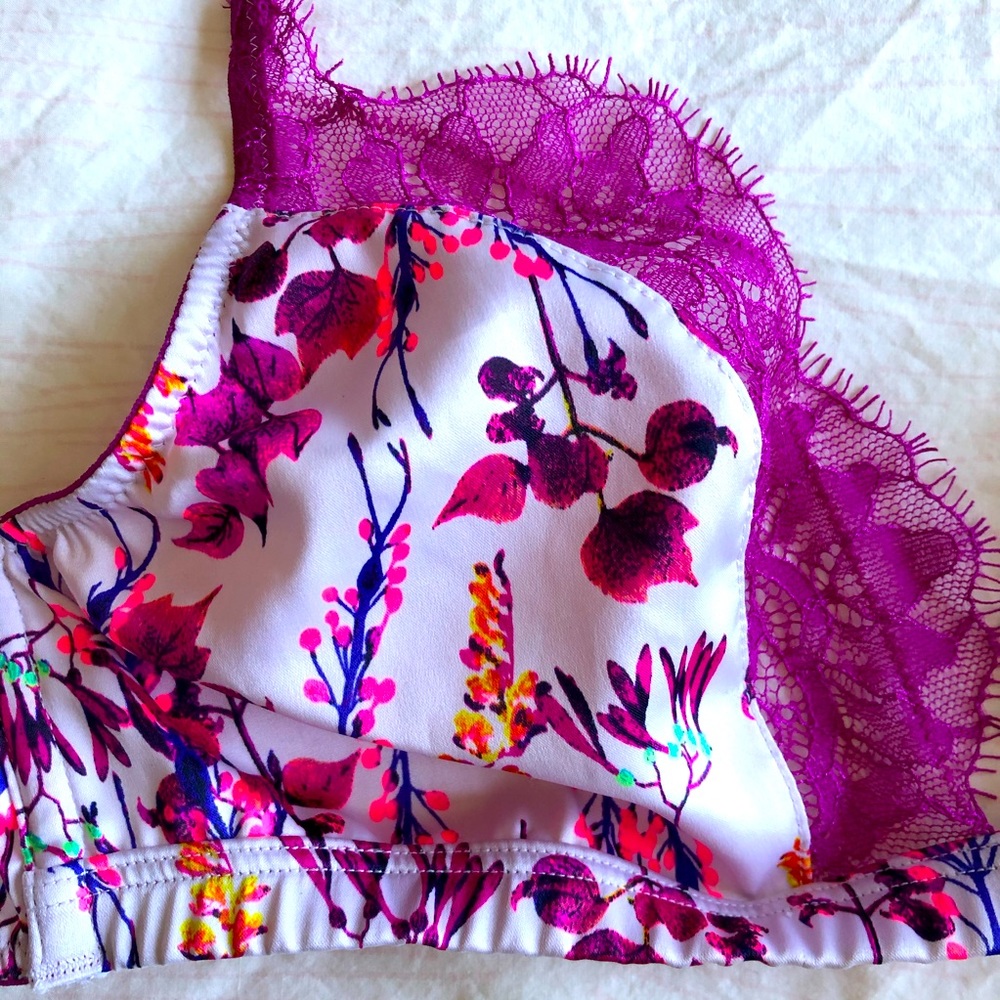 Victoria’s Secret bralette S